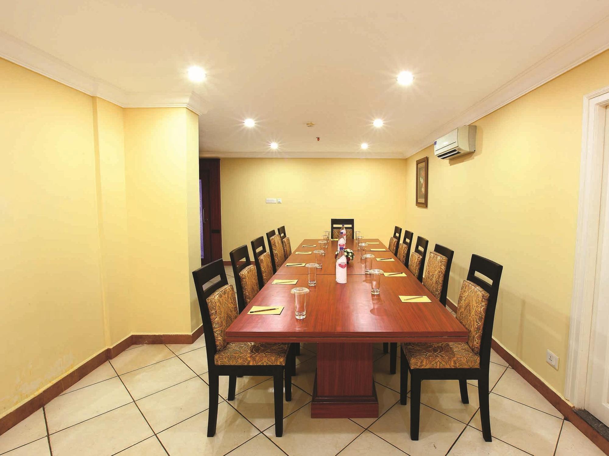 Emarald Hotel Cochin Kochi Εξωτερικό φωτογραφία