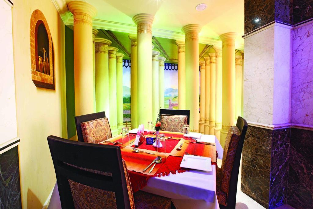Emarald Hotel Cochin Kochi Εξωτερικό φωτογραφία