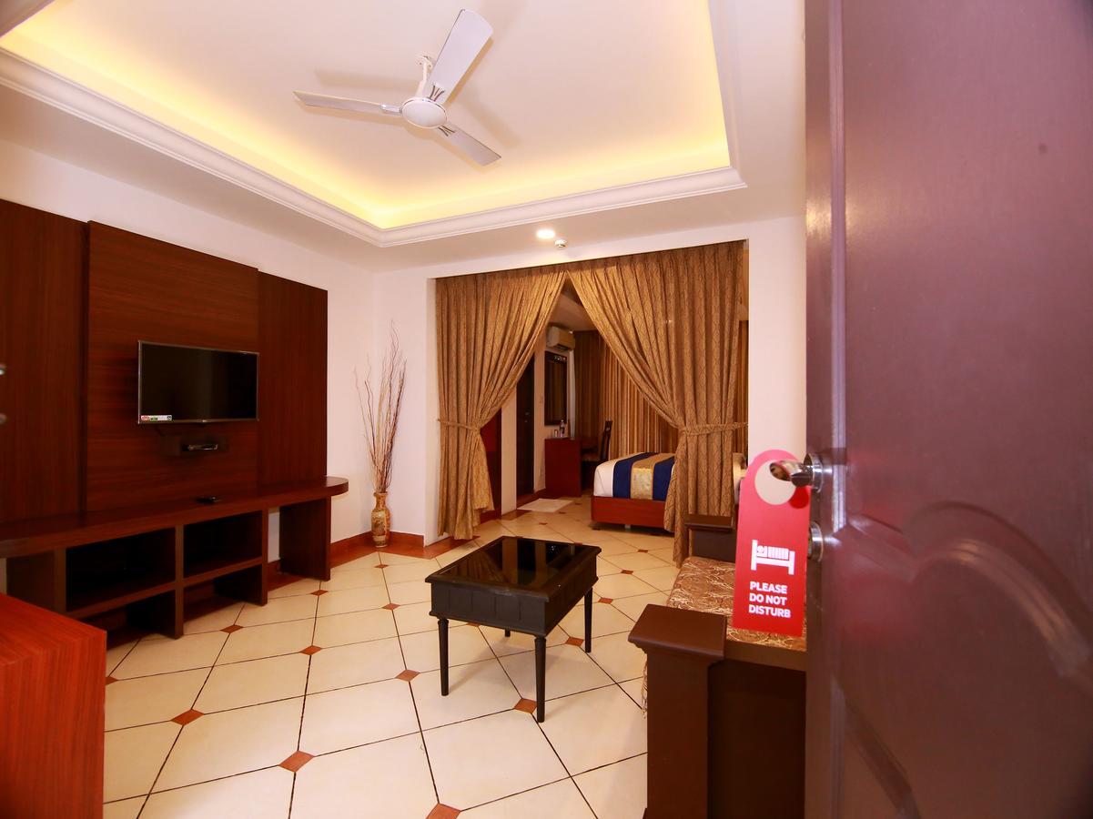 Emarald Hotel Cochin Kochi Εξωτερικό φωτογραφία